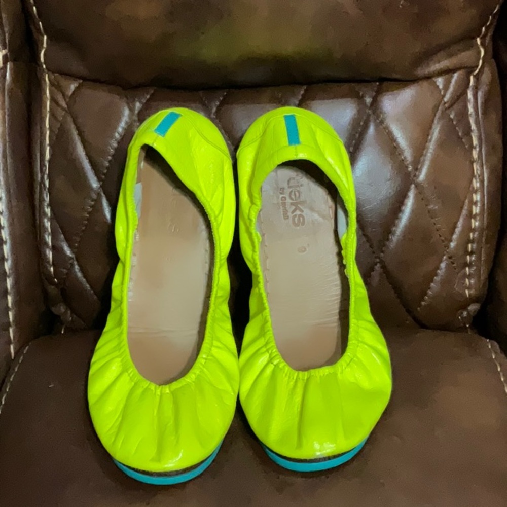 Tieks neon yellow size 9